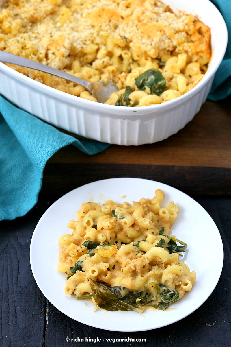 Vegan Spinach florentine - Pasta Casserole With a luscious creamy sauce, spinach, some dry sherry. Easy to make ahead and easily made gluten-free. | Vegan Richa