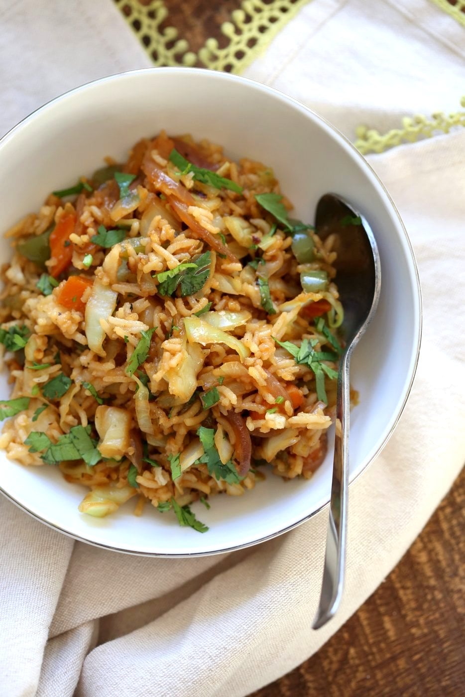 1 Pot, 30 Minute Veggie Spring Rolls Fried Rice! Fridge clean up fried rice with cabbage, carrots, bell pepper, with rice or other cooked grains for a quick weeknight meal. Vegan Gluten-free Nut-free Recipe | VeganRicha.com