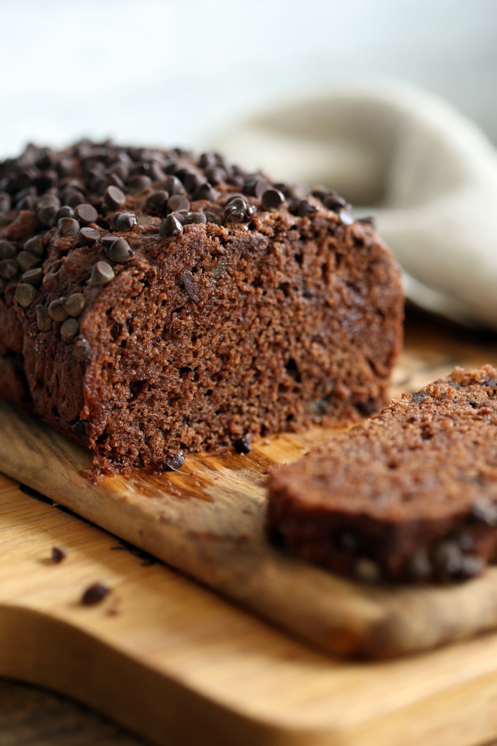 This Vegan Chocolate Gingerbread Cake has an amazing flavor profile. Ginger, candied ginger, dark chocolate add a pleasing bitter combination with gingerbread spices. 1 Bowl. #Vegan #VeganRicha #Soyfree #Nutfree #Recipe