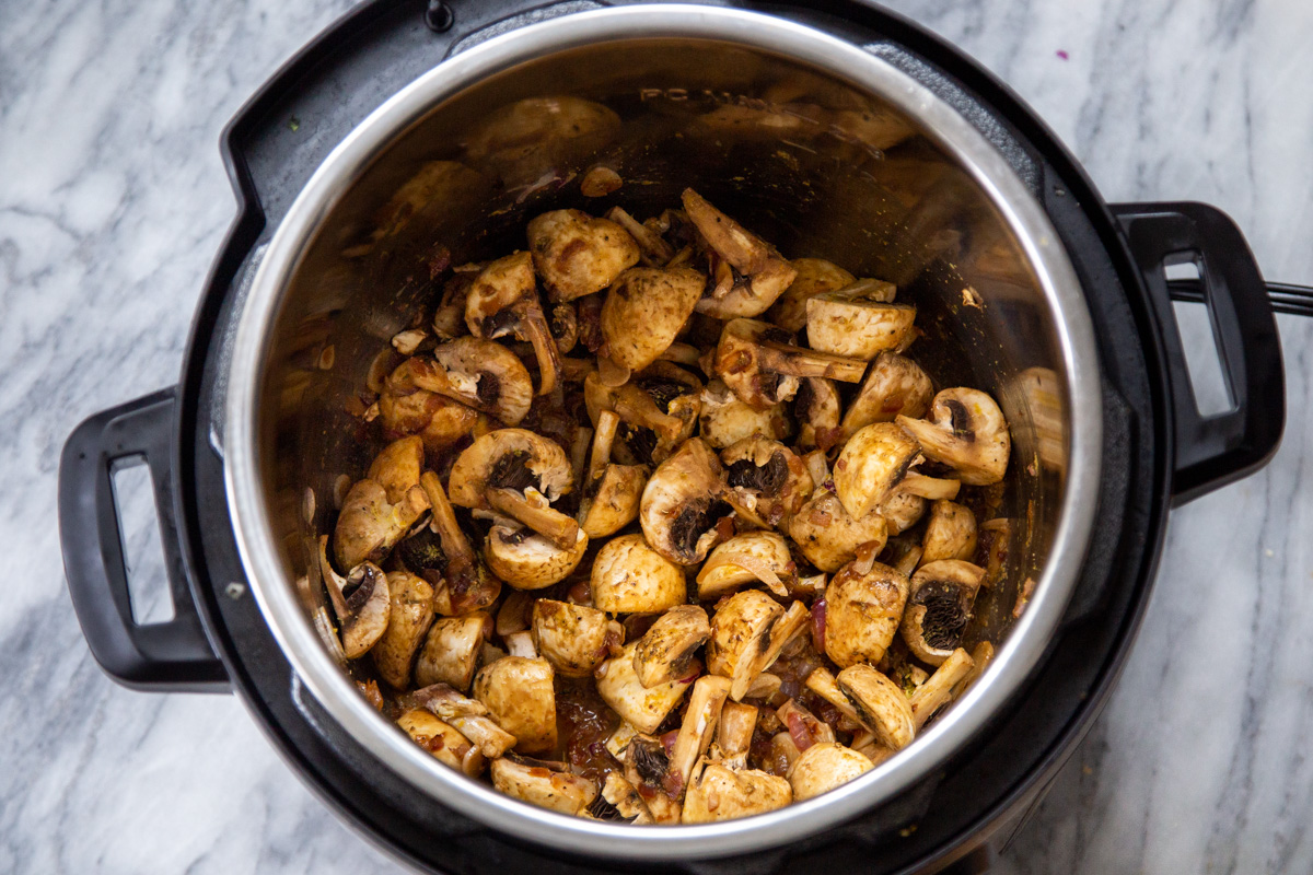 sauteed mushooms in an Instant Pot