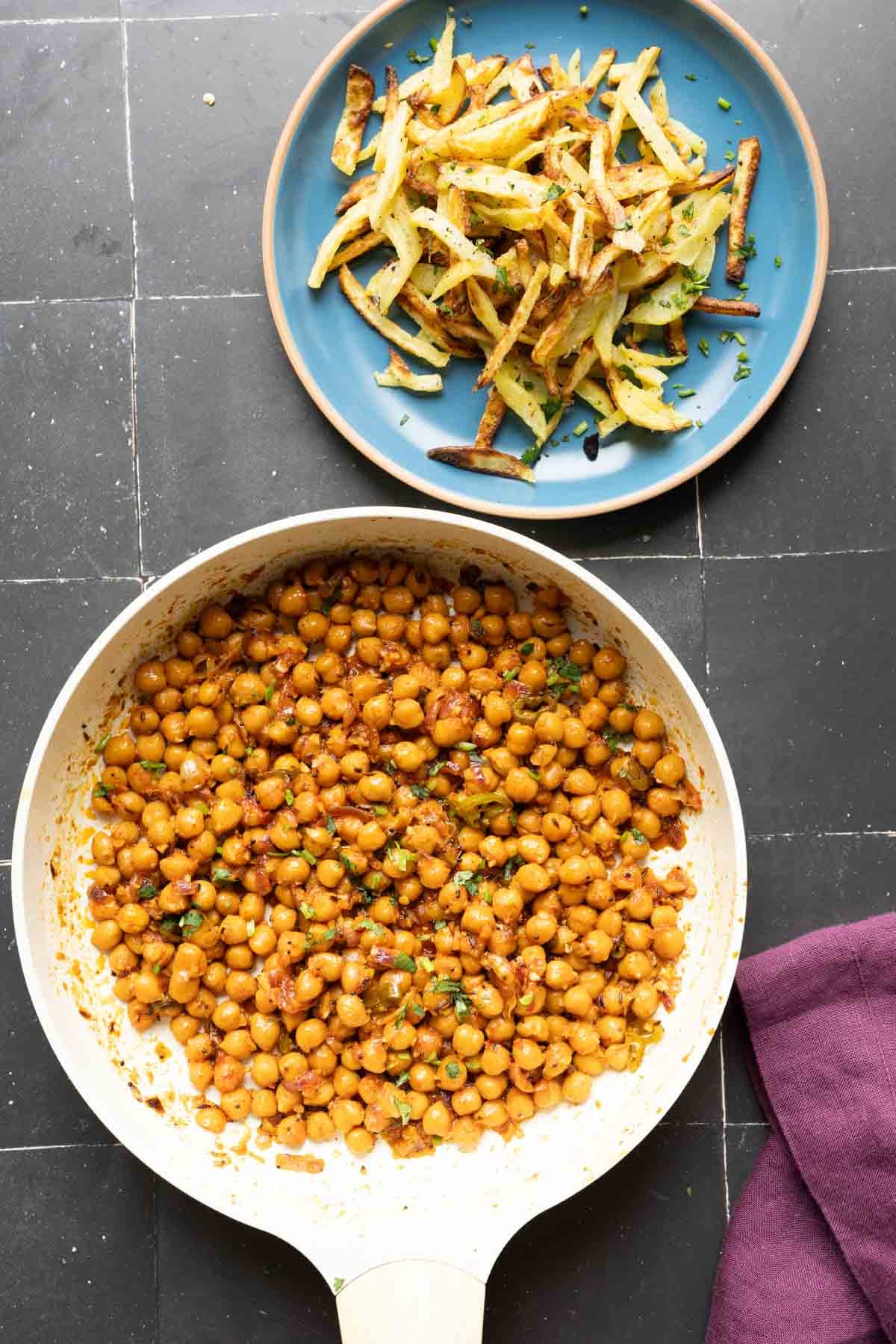 chili garlic chickpeas and crispy potatoes after cooking
